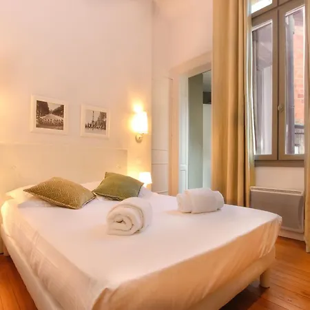 2 Chambres - Place Des Quinconces Apartment *